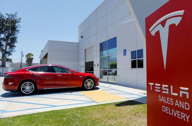 Elon Musk Considers Taking Tesla Private in Tweet, Shares Rise