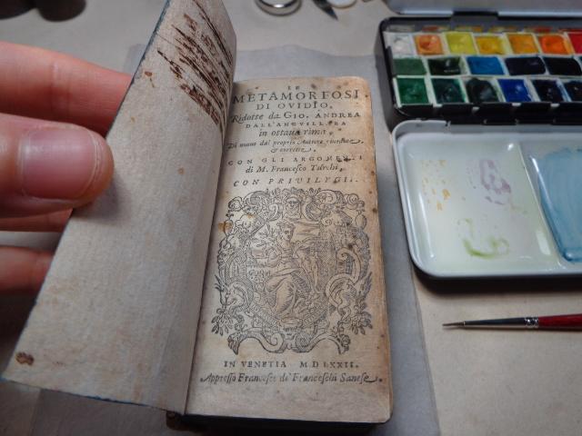 <span style="color: #000000">Restoring a 1572 edition of “Metamorfosi,” the “Metamorphoses,” by Ovid. (AtelierGK <a style="color: #000000" href="https://ateliergk.wordpress.com/">Firenze</a>)</span>