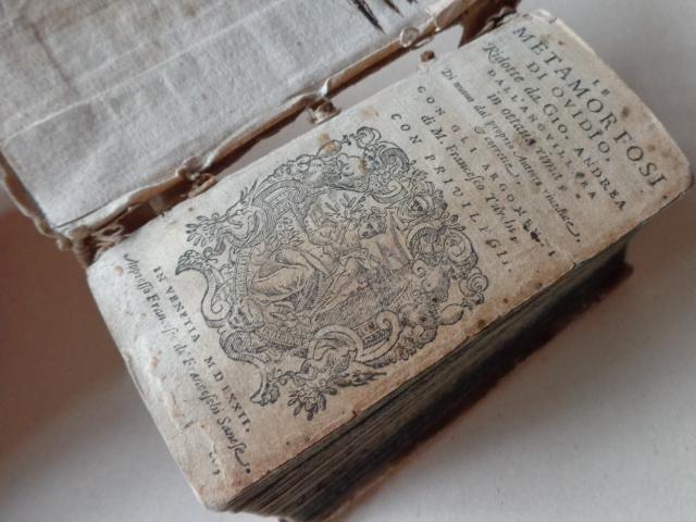 <span style="color: #000000">The condition of a book collector's 1572 edition of “Metamorfosi,” by Ovid, before its restoration. (AtelierGK <a style="color: #000000" href="https://ateliergk.wordpress.com/">Firenze</a>)</span>