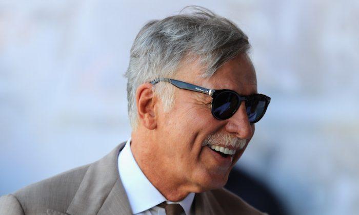 Kroenke Wins Full Control of Arsenal After Usmanov Agrees to Sell