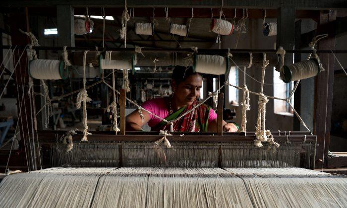 India Boosts Tariffs to Protect Local Textile Makers From Cheap Chinese Imports