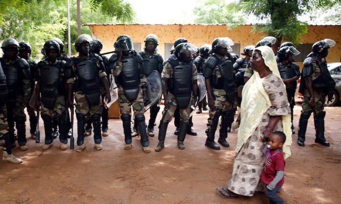 Mali Votes in Runoff Amid Heavy Security to Counter Terrorist Threat