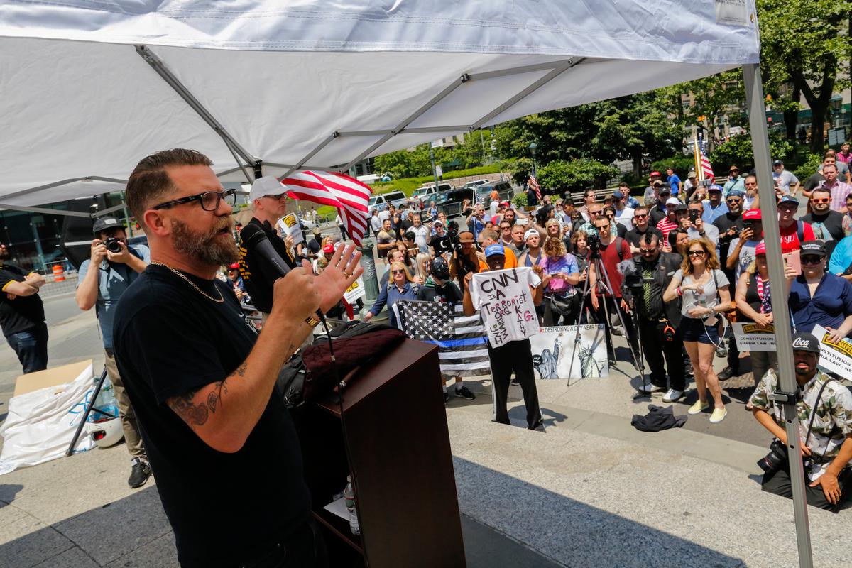 Gavin McInnes speaks at the "March Against Sharia" in New York on June 10, 2017. (Eduardo Munoz Alvarez/Getty Images)