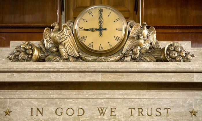 Alabama School Board to Post ‘In God We Trust’ in Schools