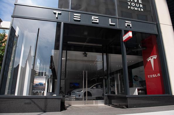 Tesla Forms Three-Member Panel to Decide on Any Musk Proposal