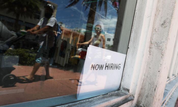 Small-Business Optimism Marks 35-Year High in July