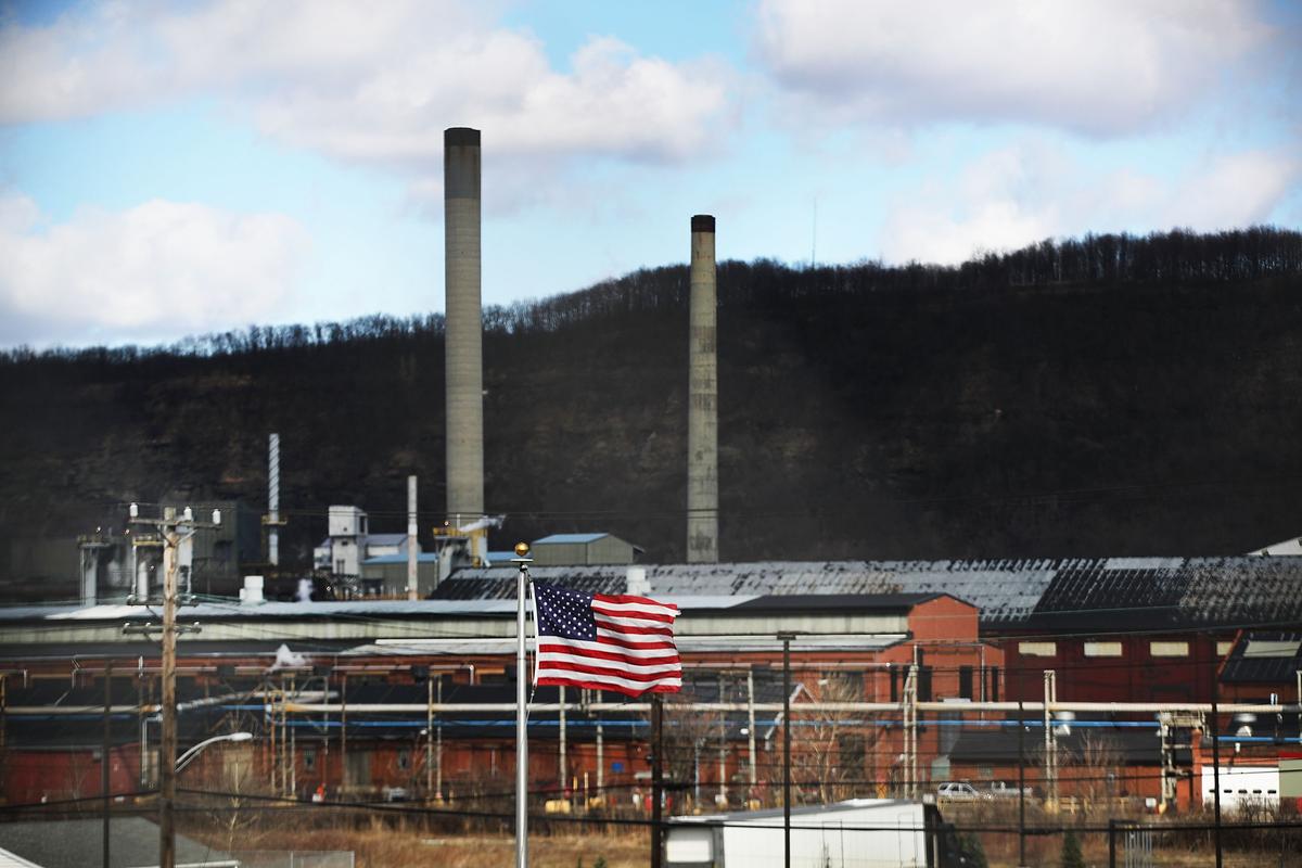 A United States Steel Corp. plant in Clairton, Pennsylvania, on March 2, 2018. (Spencer Platt/Getty Images)