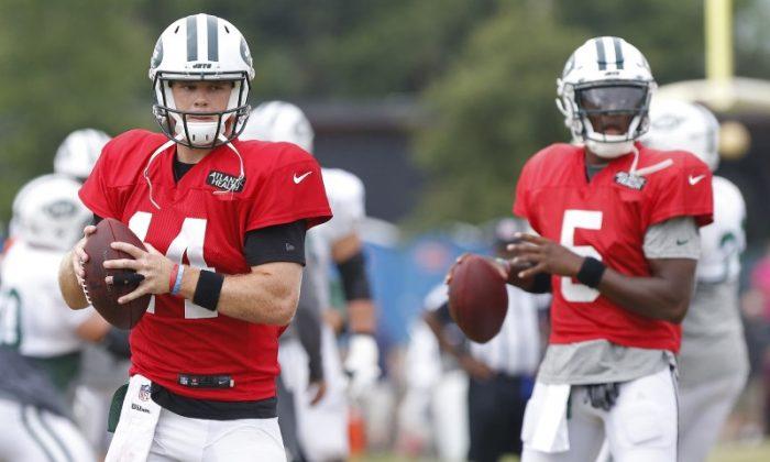 NFL Notebook: Jets GM Lauds Darnold, Hints at Possible QB Trade