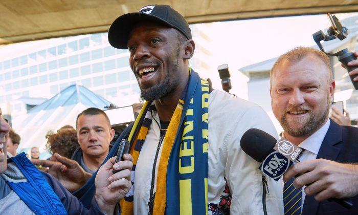 Usain Bolt Set to Play First Soccer Game in Bid to Go Pro