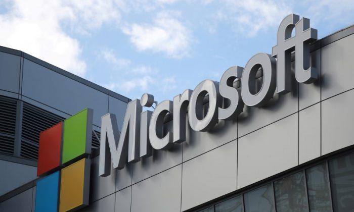 Pentagon Hands Microsoft $10B Cloud Computing Contract, Snubs Amazon