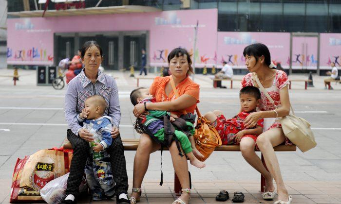 Chinese Court Rejects Divorce Plea by Mother of 6 Amid CCP Pressure to Boost Birthrate