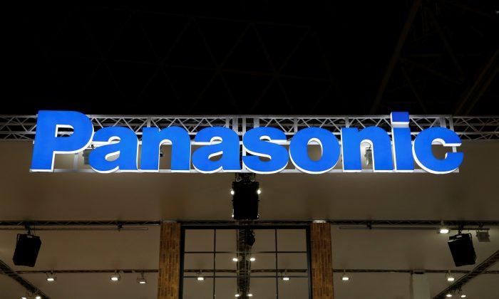 Panasonic Joins Effort to License out Low-Cost OLED Panel-Making Process