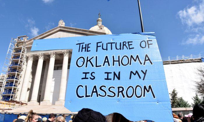 Oklahoma Starts School Year Short of Teachers Despite Pay Raise