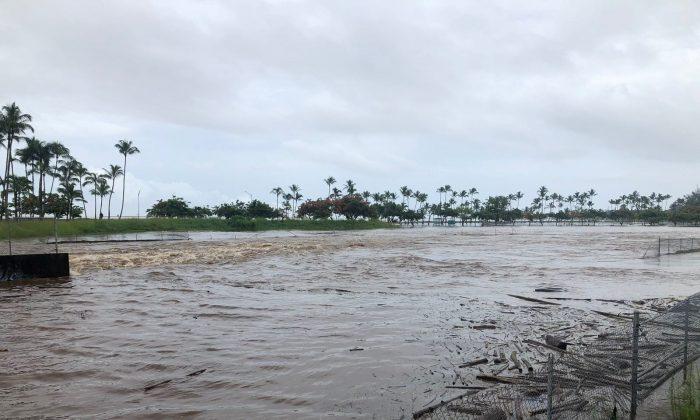 Hurricane Lane Lashes Hawaii With Heavy Rain, Winds