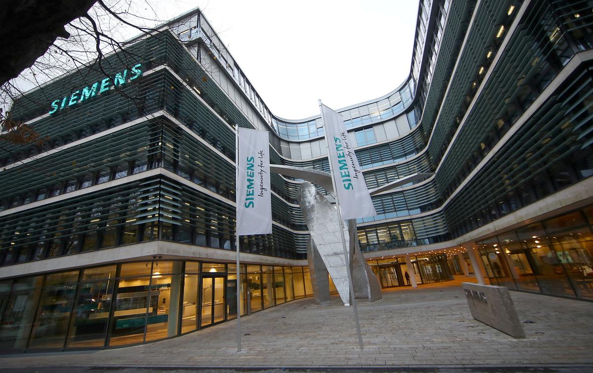 Siemens Denies Report It May Cut 20,000 Jobs