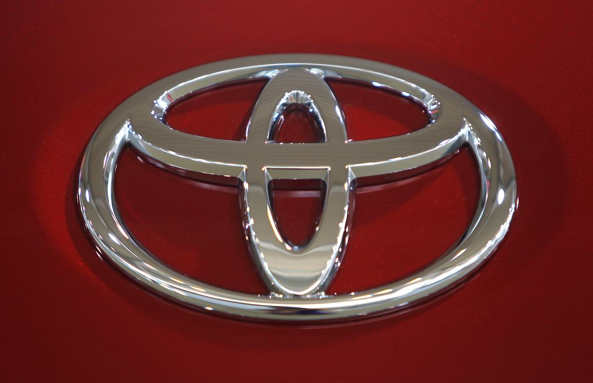 Toyota’s Not Alone in the Slow Lane to Self-Driving Cars