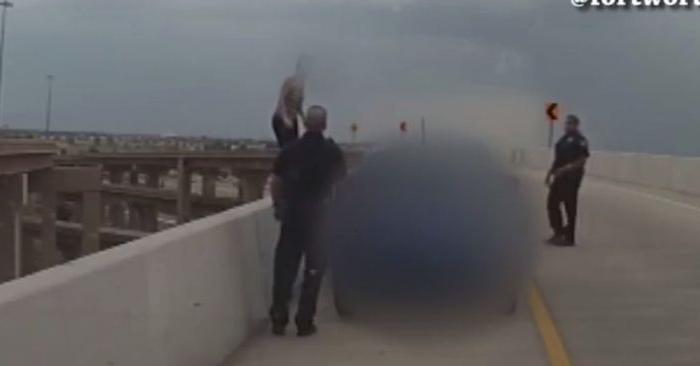Texas Officers Save Suicidal Woman Threatening to Jump From Bridge