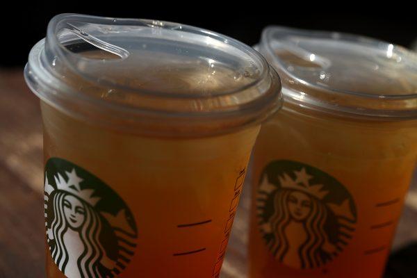 Starbucks' flat plastic lid that does not need a straw. (Justin Sullivan/Getty Images)