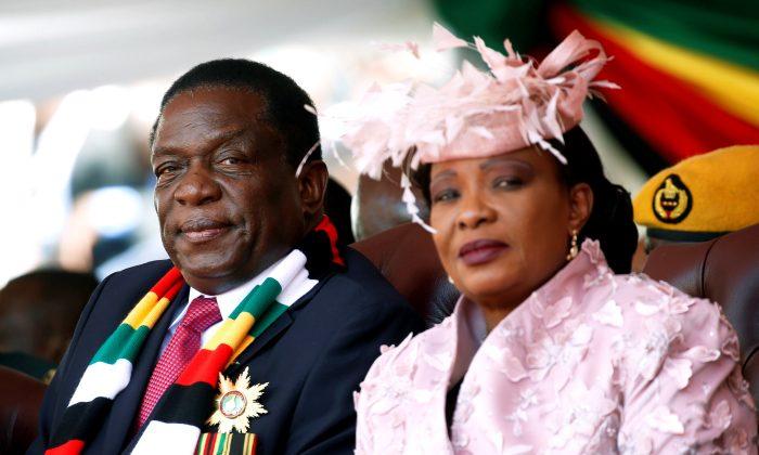 Zimbabwe’s President Takes Oath as US Censure Hangs Over Vote