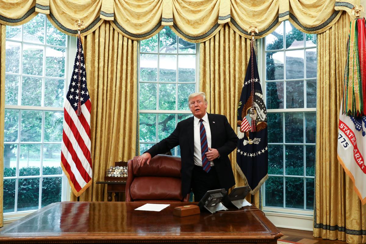 The White House in Photos, Aug. 27: Trade Deal With Mexico, Visit With Kenyan President, and Tree Planting