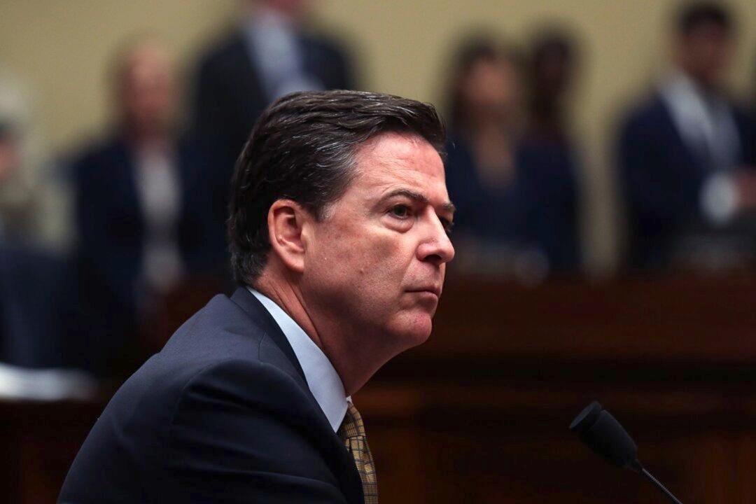 Despite Comey Assurances, Vast Majority of Weiner Laptop Emails Were Never Examined