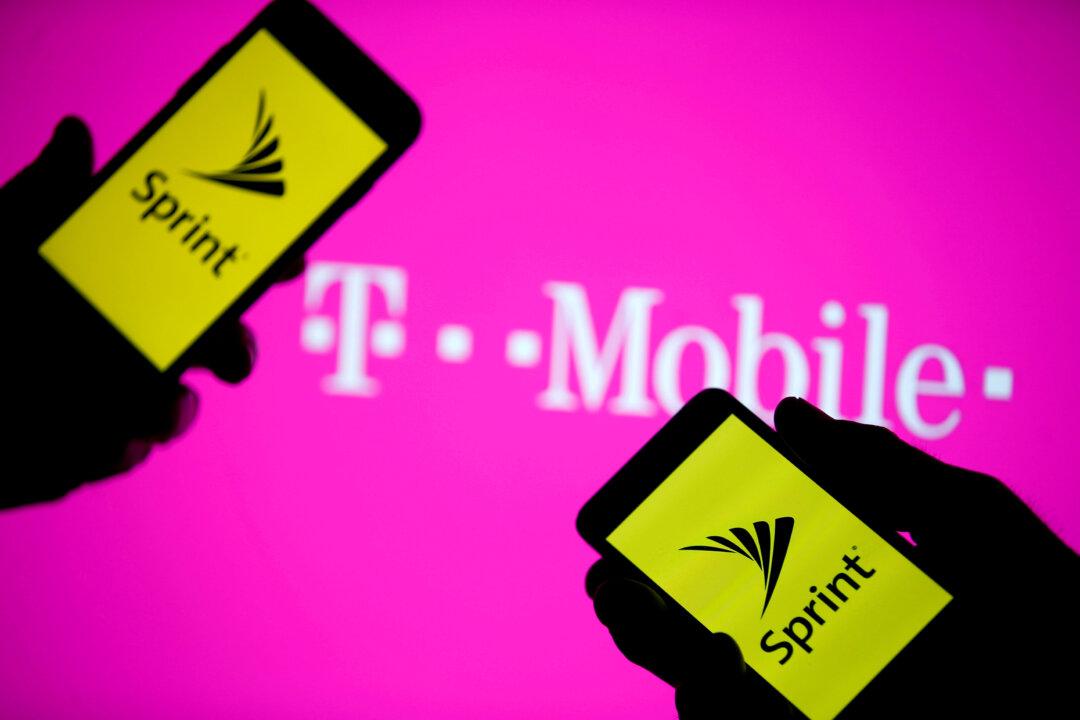 Altice, Dish Urge U.S. to Intervene in T-Mobile-Sprint Deal