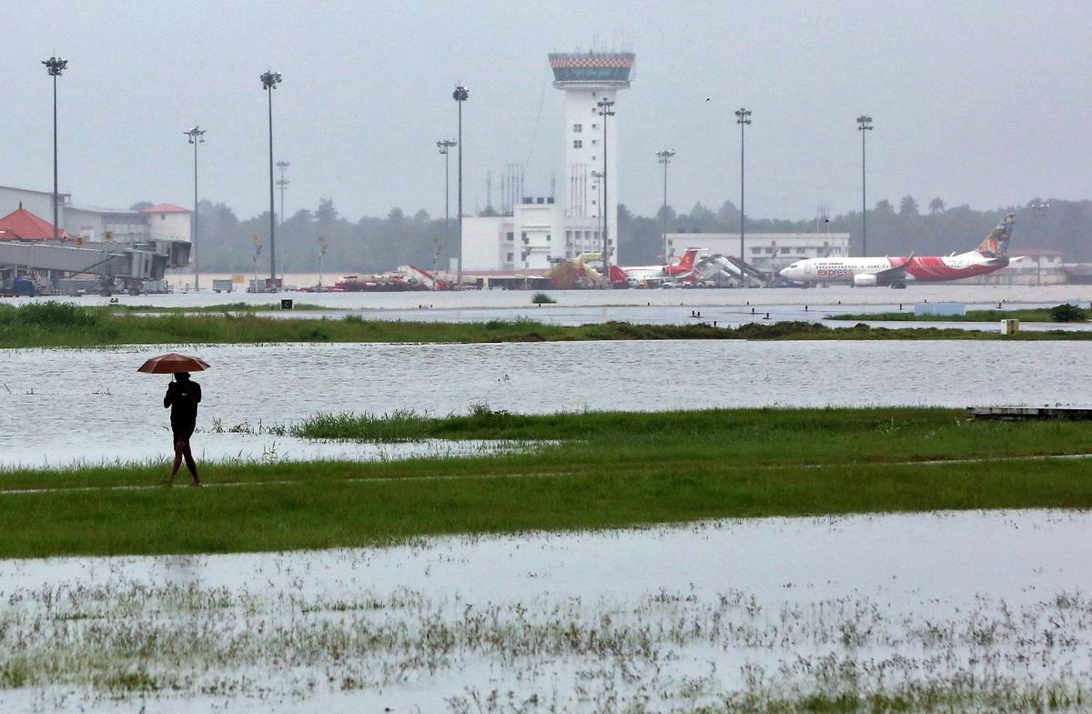 Tourism in India’s Kerala Left Mud-Bound by Devastating Floods