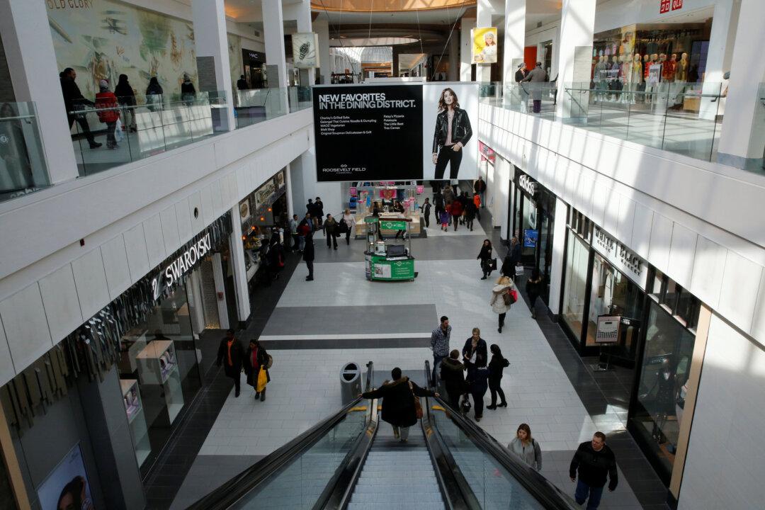 US Consumer Confidence Races to Near 18-year High