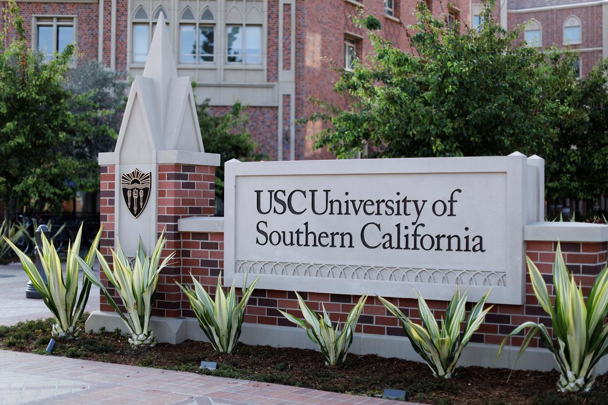 Another Parent, Ex-USC Coach to Plead Guilty in College Admissions Scandal