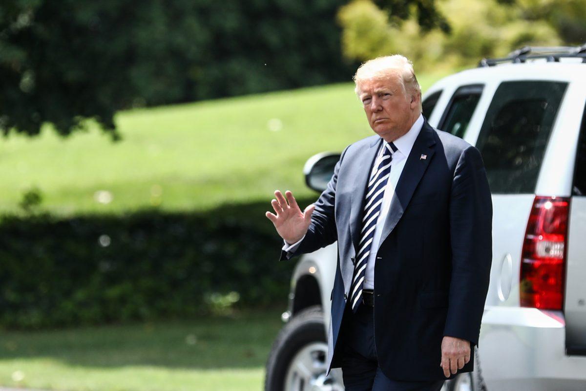 President Donald Trump departs from the White House for a signing event on strengthening retirement security and a joint fundraising committee reception in Charlotte, N.C., on Aug. 31, 2018. (Samira Bouaou/The Epoch Times)