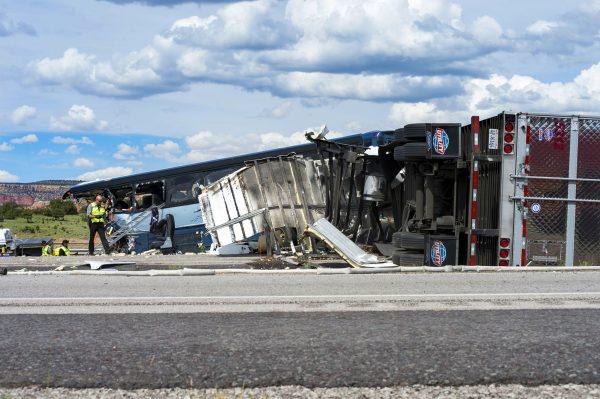 Investigators at the scene of the collision near Thoreau, New Mexico, Aug. 30, 2018. (Brandon N. Sanchez/Gallup Independent via AP)