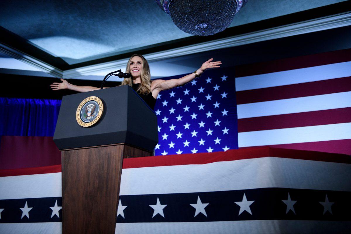 Lara Trump introduces her father-in-law President Donald Trump during a fundraiser at the Carmel Country Club in Charlotte, N.C., on Aug. 31, 2018. (BRENDAN SMIALOWSKI/AFP/Getty Images)