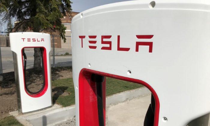 Ontario to Include Tesla in Rebate Program After Court Decision