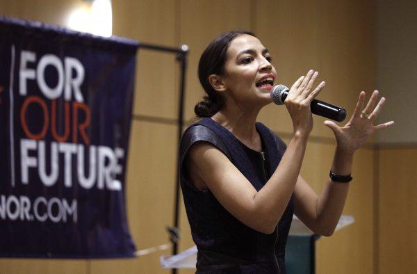 New York Democrat candidate for Congress Alexandria Ocasio-Cortez campaigns for Michigan Democratic gubernatorial candidate Abdul El-Sayed on the campus of Wayne State University in Detroit, Michigan on July 28, 2018. (Bill Pugliano/Getty Images)