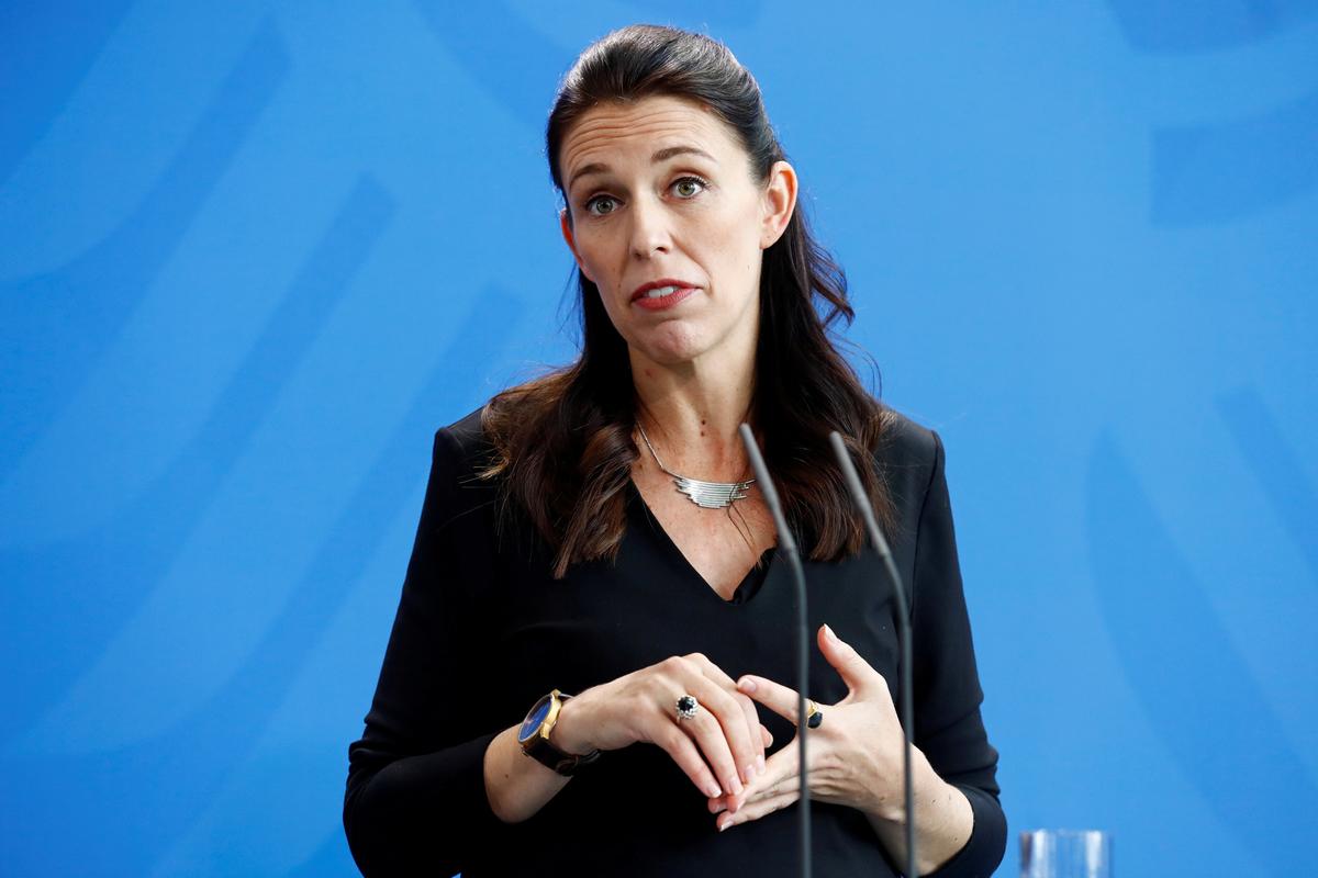 Challenges Grow for New Zealand PM Ardern as Communications Minister Resigns