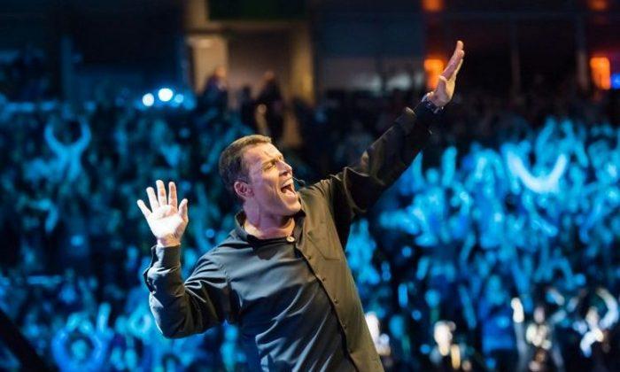 Power of Success: Tony Robbins to Appear in Toronto, Ottawa