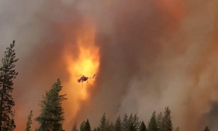 Crews Fight to Outflank Raging Northern California Wildfire