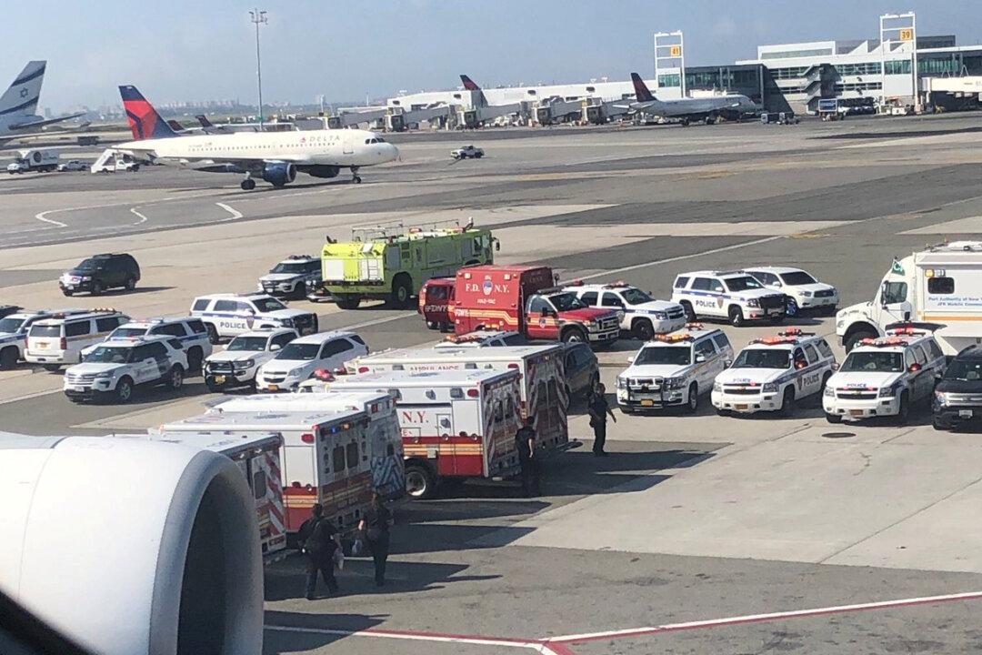 Eleven Aboard Dubai Flight Hospitalized in New York After Falling Ill