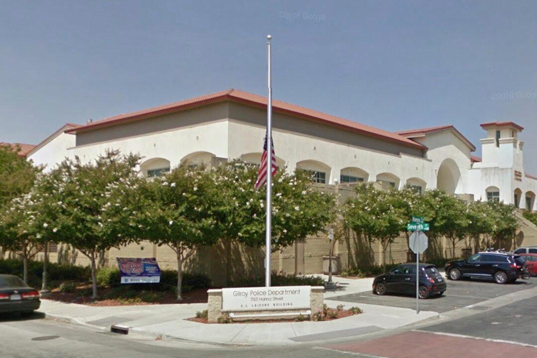 Police Shoot at Car Driven by Fresno Car Theft Suspect