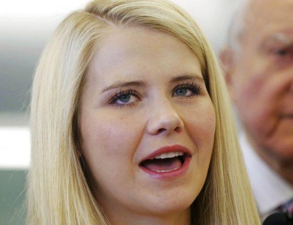 Kidnapping victim Elizabeth Smart speaks to reporters during a tour of the state crime lab in Taylorsville, Utah on July 6, 2017. (Rick Bowmer, /AP)