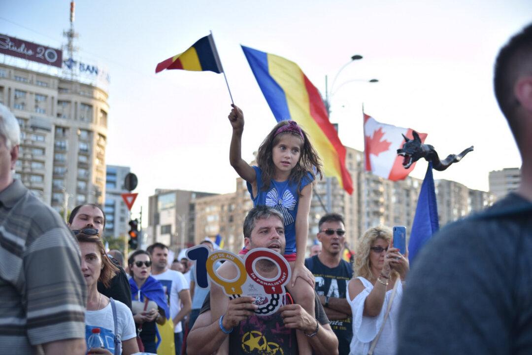 Romania Parliament Votes in Favor of Man/Woman Marriage Only