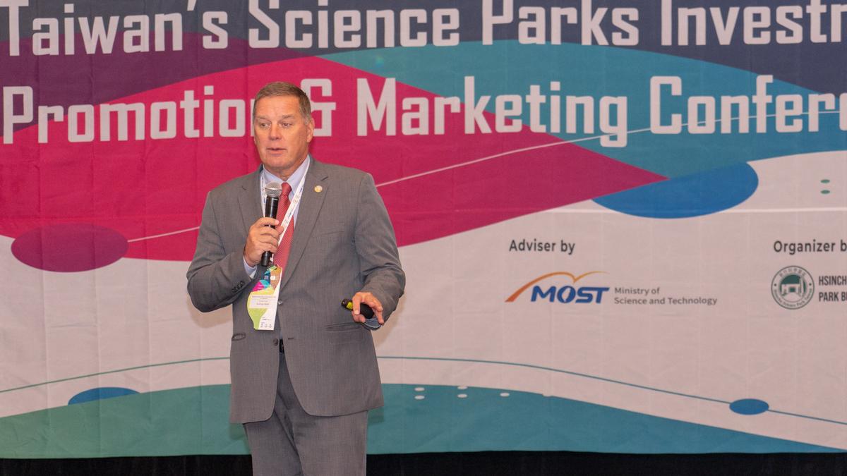 Mark Sullivan, Executive Director of the Massachusetts Trade and Investment Office at Taiwan's Science Parks Investment Promotion and Marketing Conference in Boston on Sept. 13, 2018. (The Epoch Times)