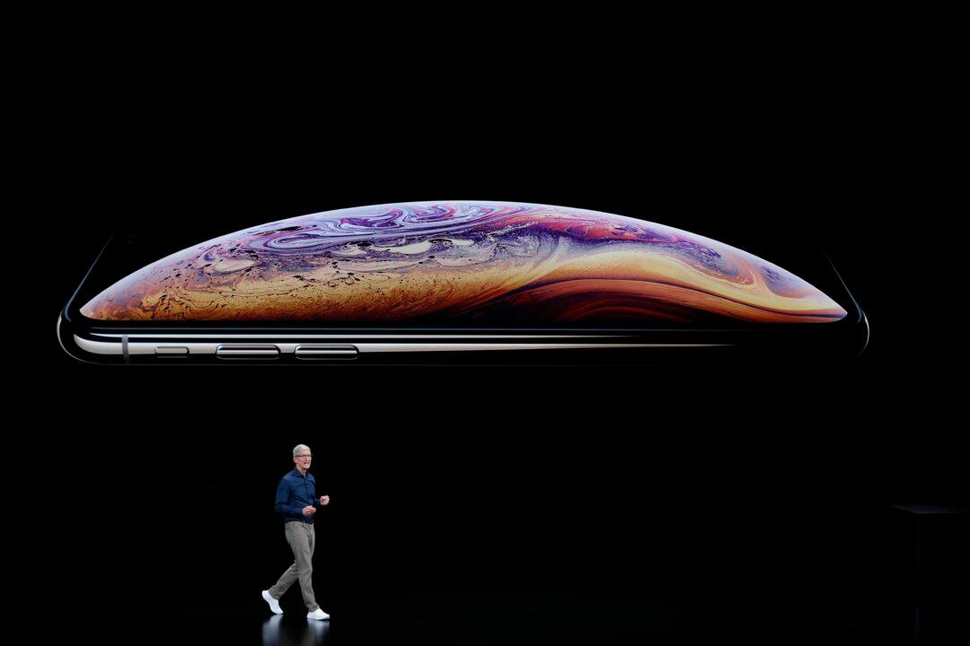 Apple’s New IPhones a Slight Notch Above the X: Reviewers