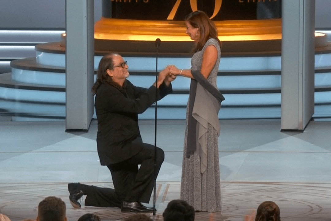 Emmy Winner Glenn Weiss Proposes on Stage