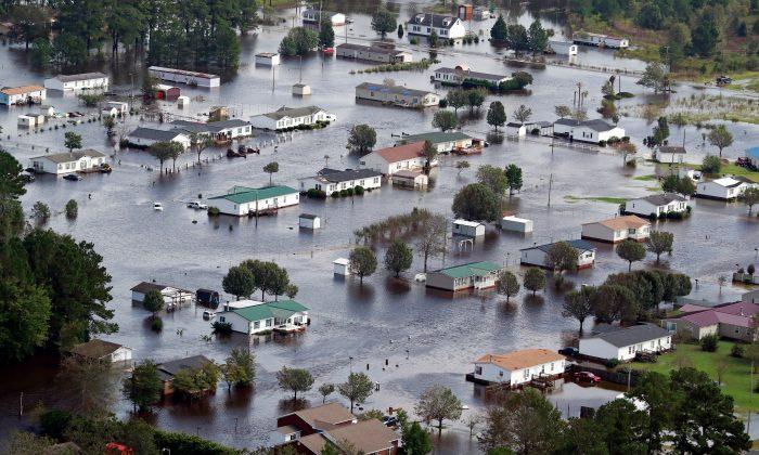 Houses sit in floodwater caused by Hurricane Florence on the outskirts of Lumberton, N.C., on Sept. 17, 2018. (Jason Miczek/Reuters)