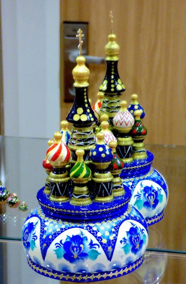 Russian handicrafts. (Barbara Angelakis)