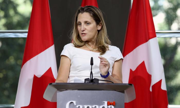 NAFTA Talks Grind On; Canada Quells Talk of US Quota on Autos
