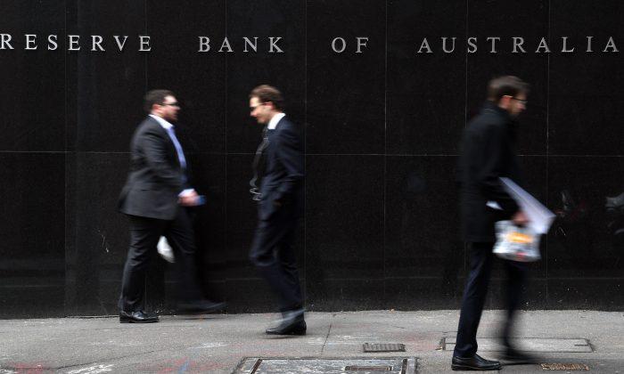 Australian Economists and RBA Remain Divided on First Cash Rate Hike