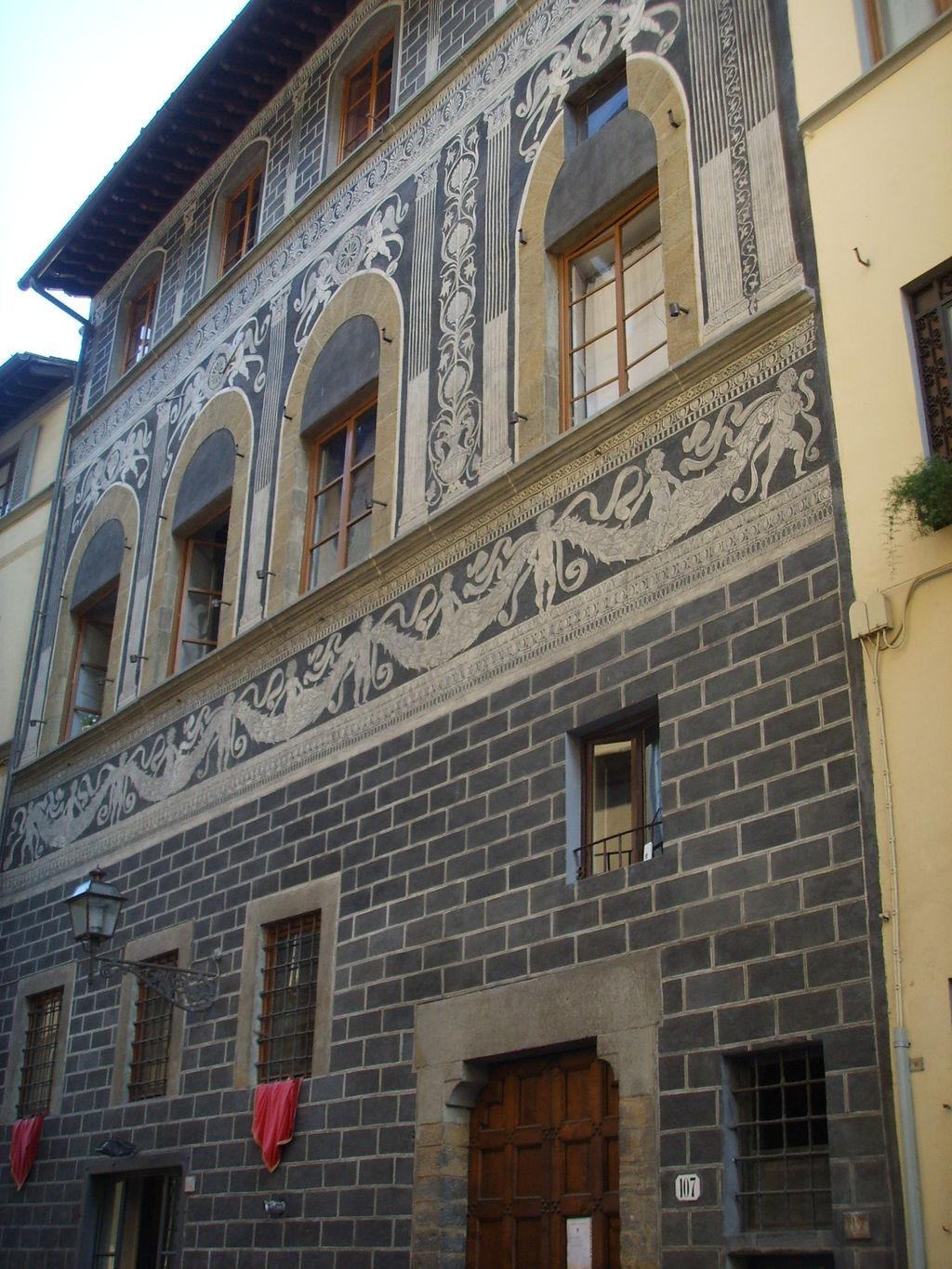 The Nasi-Quaratesi Palace in Florence, where Alessandro Dari works. (Sailko)