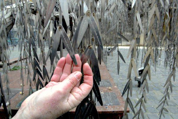 A metal commemoration willow tree in Raul Wallenberg park, memorializing 4,000 victims who perished in the Holocaust. (ATTILA KISBENEDEK/AFP/Getty Images)